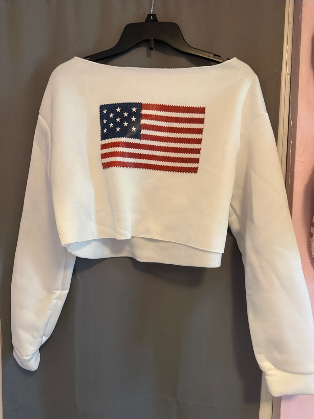 SHEIN White Cropped Sweatshirt with Flag Patch
